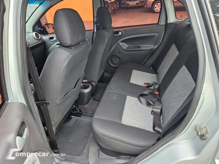 FIESTA 1.6 Rocam SE Sedan 8V
