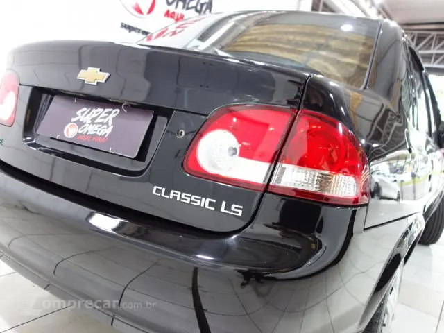 CLASSIC - 1.0 MPFI LS 8V 4P MANUAL