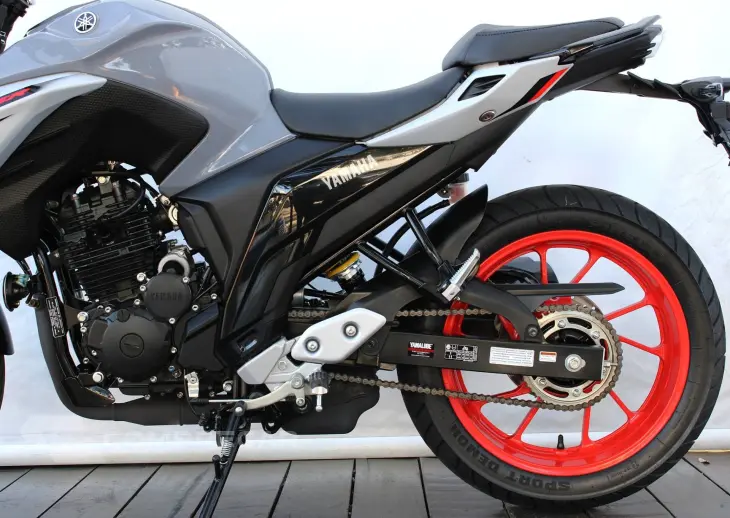 YAMAHA FZ25 FAZER CONNECTED ABS