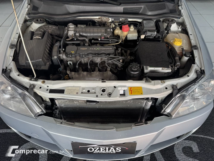 ASTRA 2.0 MPFI Advantage 8V