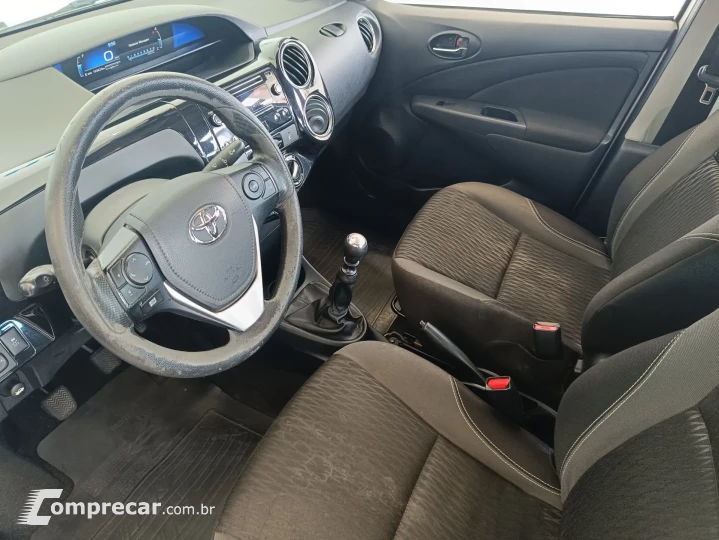 ETIOS 1.5 X PLUS SEDAN 16V MANUAL