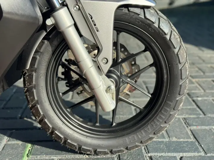 ADV 150