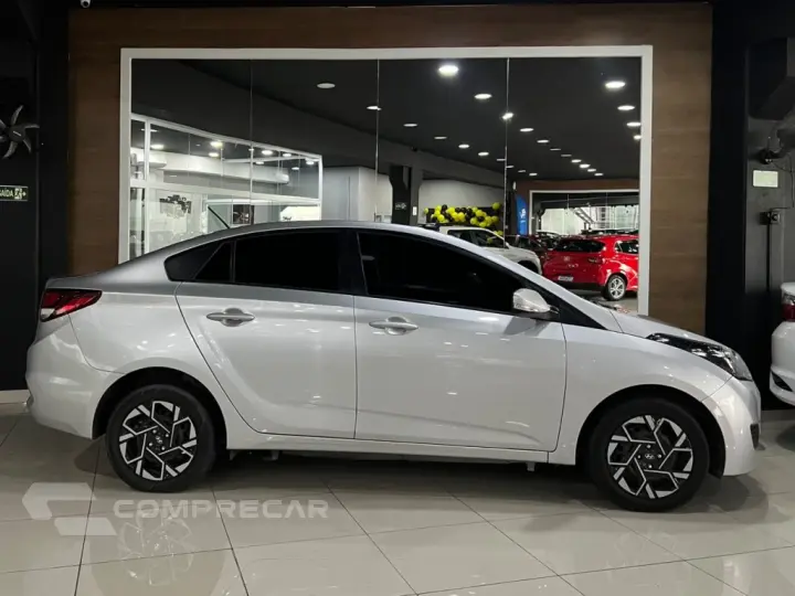 HB20S 1.6 COMFORT PLUS 16V FLEX 4P AUTOMÁTICO