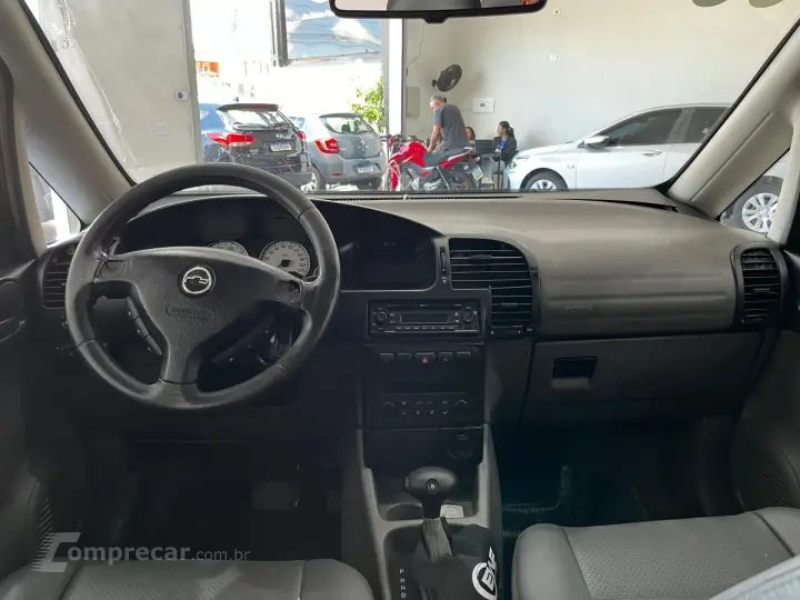 Zafira Elite 2.0 MPFI 16v 136cv 5p