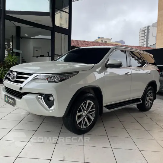 Hilux SW4 SRX 4x4 2.8 TDI 16V Dies. Aut.