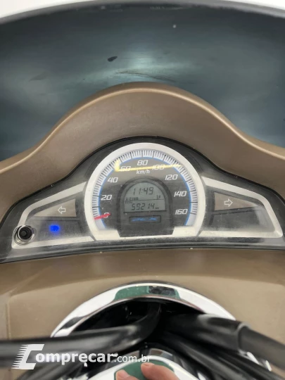 PCX 150 DLX