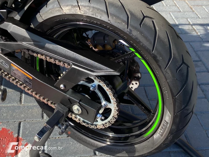 NINJA 400
