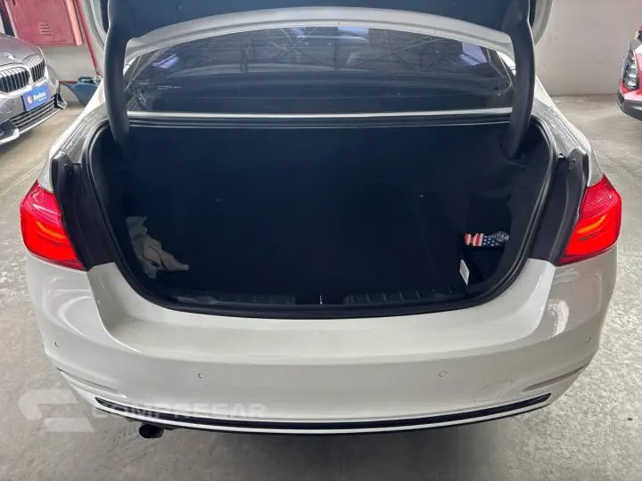 320iA 2.0 TB M Sport A.Flex/M.Sport 4p