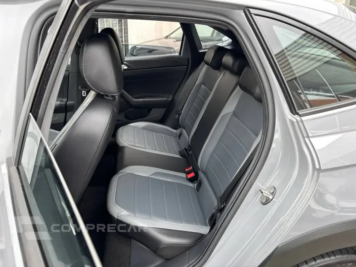 Nivus Highline 1.0 200 TSI Flex Aut.