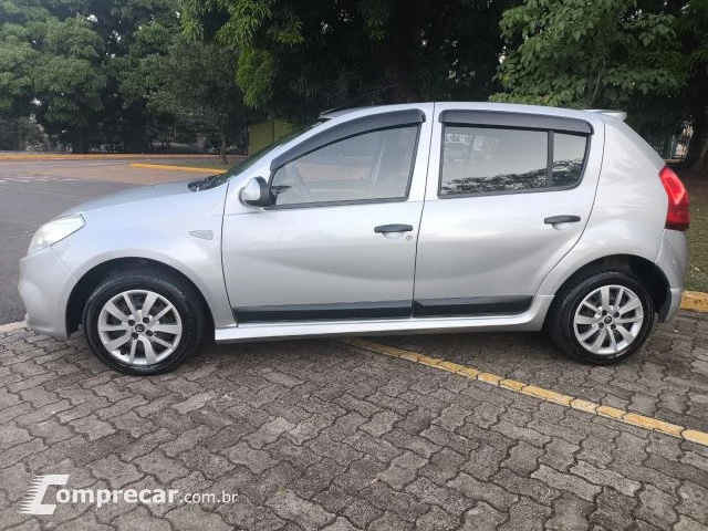 SANDERO - 1.6 EXPRESSION 8V 4P MANUAL