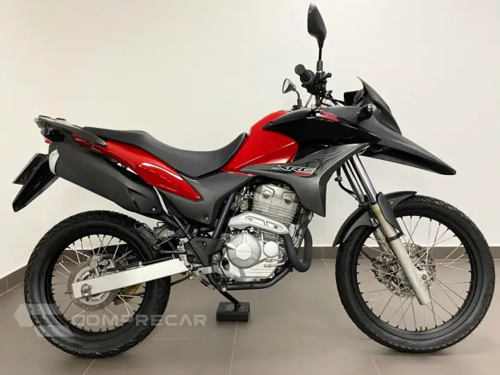 HONDA XRE 300 - PRETO E VERMELHO