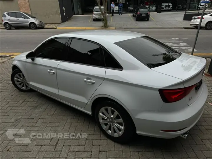A3 1.4 TFSI Sedan Ambiente 16V