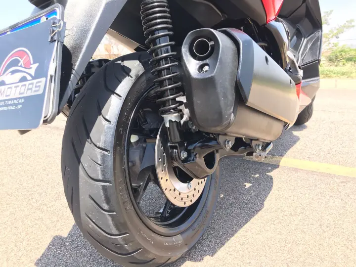 XMAX 250