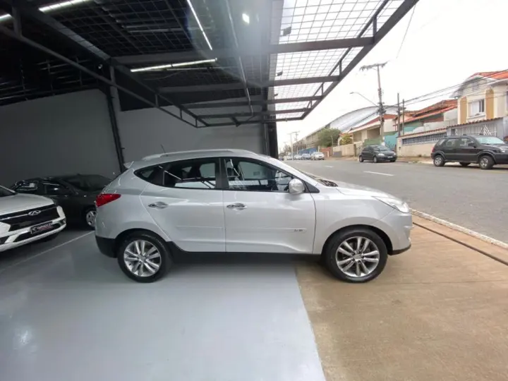 ix35 GLS 2.0 16V 2WD Flex Aut.