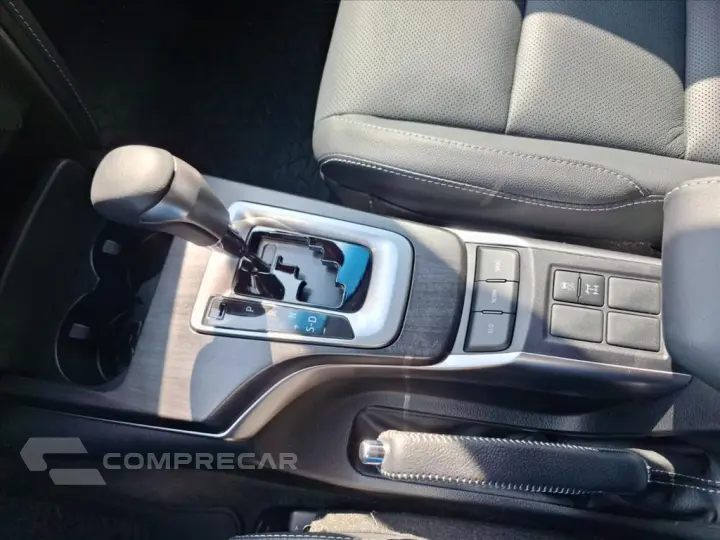 HILUX SW4 2.8 D-4D TURBO DIESEL SRX PLATINUM 7L 4