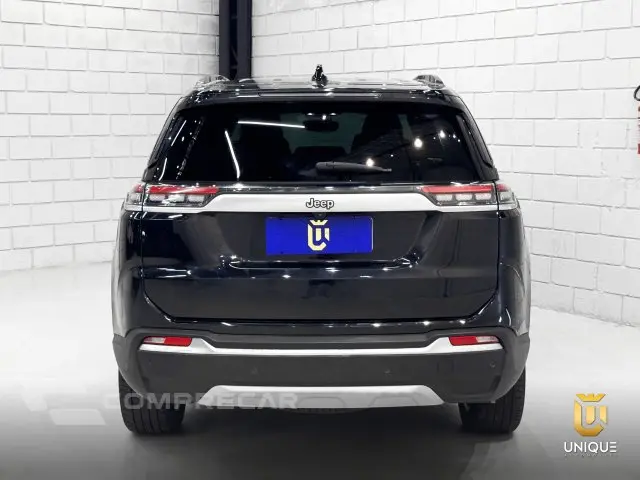 COMMANDER - 1.3 T270 TURBO LONGITUDE AT6