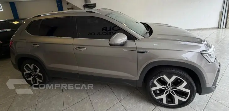 TAOS Highline 1.4 250 TSI Flex Aut.