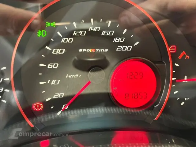 UNO - 1.4 SPORTING 8V 4P MANUAL