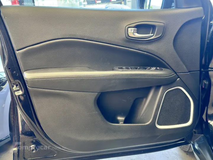 COMPASS 2.0 16V DIESEL LONGITUDE 4X4 AUTOMÁTICO