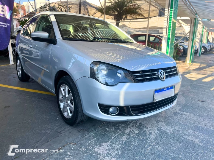 POLO SEDAN 1.6 MI Comfortline 8V