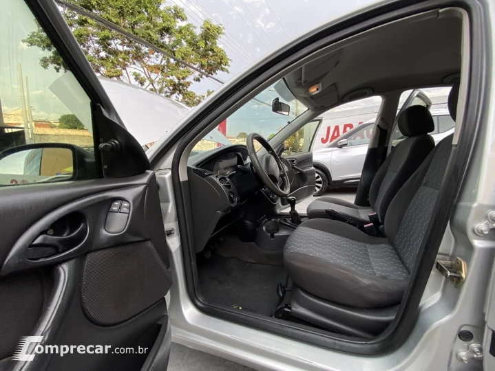FOCUS 1.6 8V