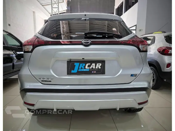 KICKS PLAY 1.6 16V FLEXSTART SENSE XTRONIC