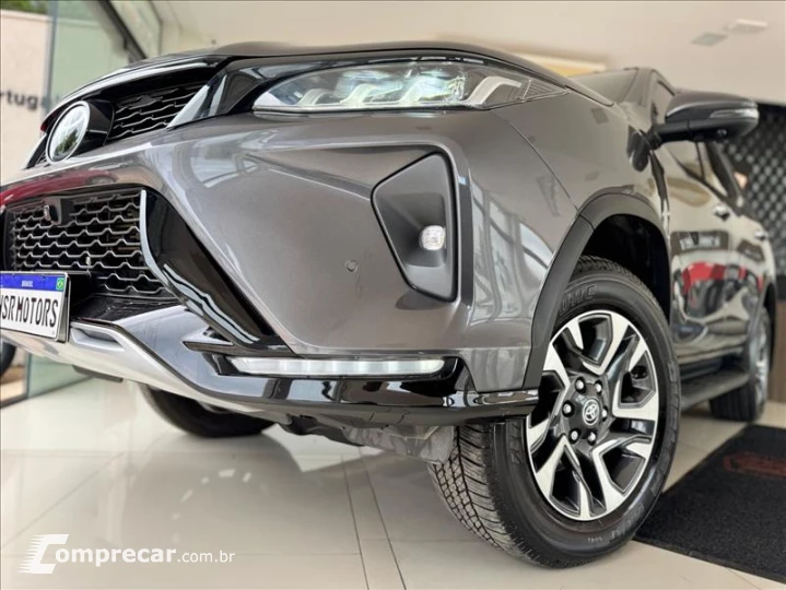 HILUX SW4 2.8 D-4d Turbo Diamond 7L