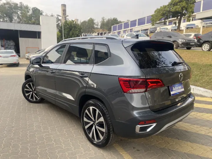 TAOS 1.4 250 TSI TOTAL FLEX HIGHLINE AUTOMÁTICO