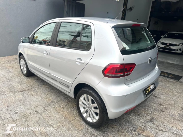Fox Connect 1.6 Flex 8V 5p