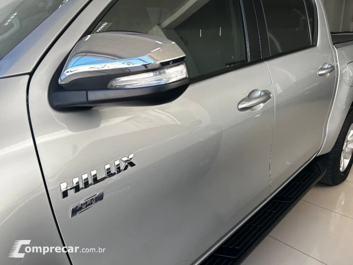 Hilux CD SR 4x2 2.7 16V/2.7 Flex Aut.