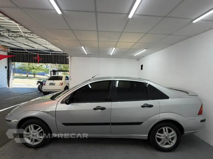 Focus Sedan 2.0 16V/2.0 16V Flex 4p