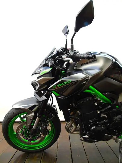 KAWASAKI Z900