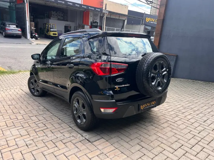 EcoSport FREESTYLE 1.5 12V Flex 5p Aut.