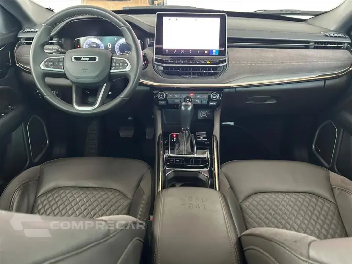 COMMANDER 1.3 T270 TURBO FLEX OVERLAND AT6