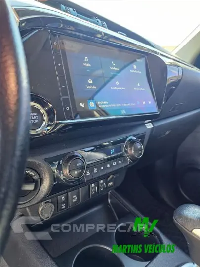 HILUX 2.8 D-4D TURBO DIESEL CD SRX PLUS 4X4 AUTOM
