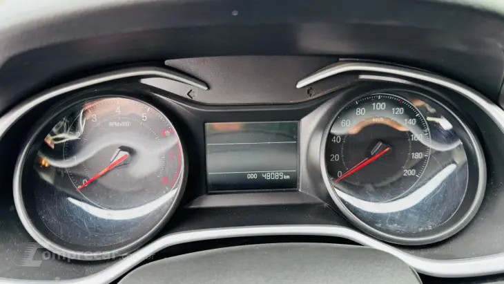 ONIX 1.0 Turbo Plus LT