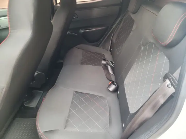 KWID Zen 1.0 Flex 12V 5p Mec.