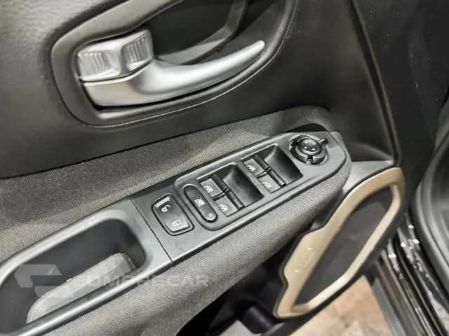 RENEGADE - 1.8 16V SPORT 4P AUTOMÁTICO