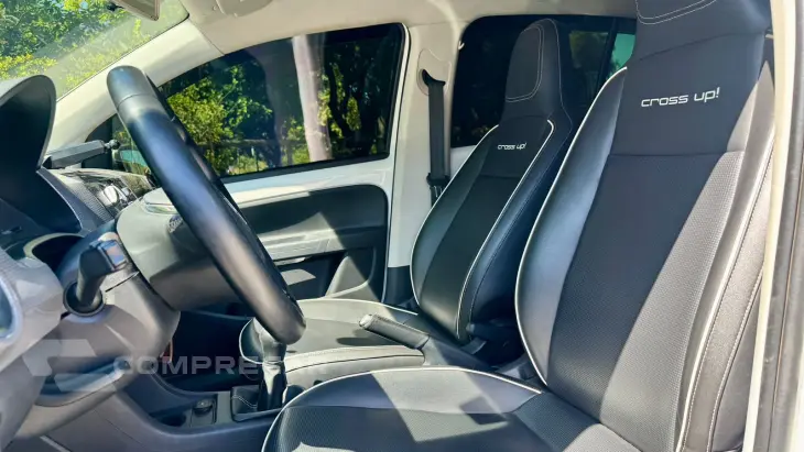 CROSS UP 1.0 TSI 12V