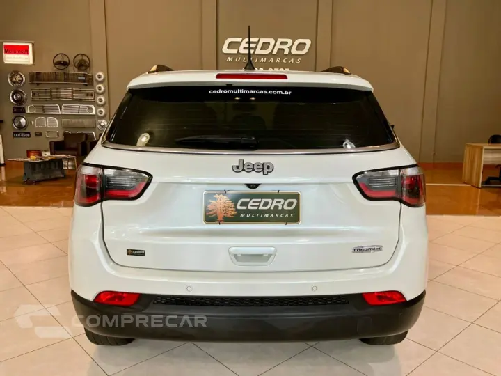 Compass 2.0 16V 4P LONGITUDE FLEX AUTOMÁTICO