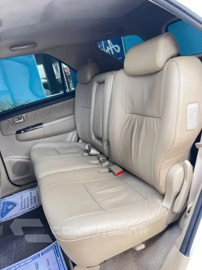 Hilux SW4 SRV D4-D 4x4 3.0 TDI Dies. Aut