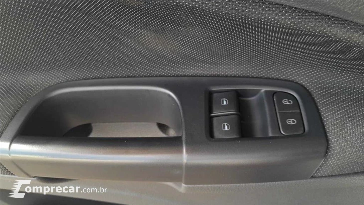 VOYAGE 1.0 12V MPI TOTALFLEX 4P MANUAL