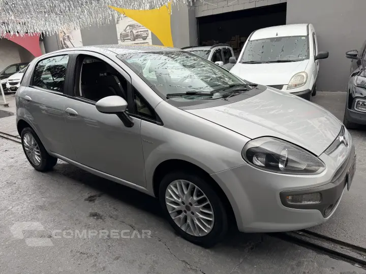 PUNTO 1.6 ESSENCE 16V FLEX 4P AUTOMATIZADO