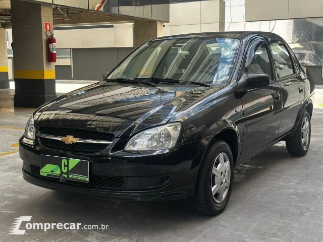 CLASSIC - 1.0 MPFI LS 8V 4P MANUAL