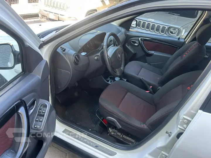 SANDERO 1.6 STEPWAY 16V FLEX 4P AUTOMÁTICO