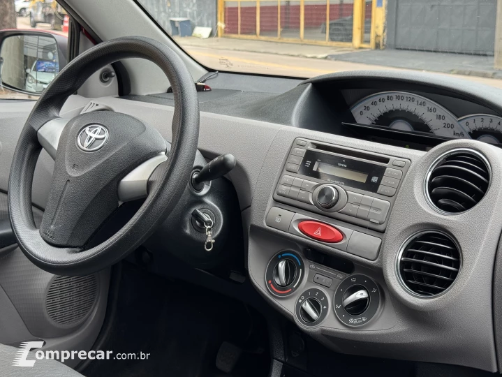 ETIOS 1.5 XLS Sedan 16V