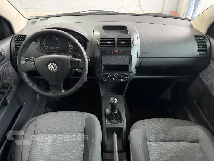 POLO SEDAN 1.6 MI Comfortline 8V