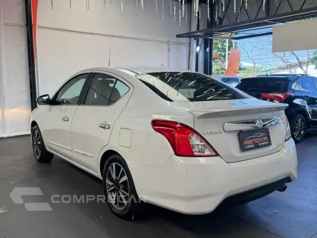 VERSA - 1.6 16V UNIQUE 4P XTRONIC