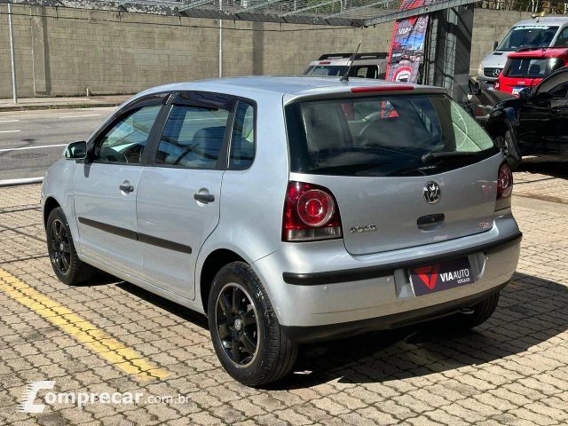 POLO - 1.6 MI 8V 4P MANUAL