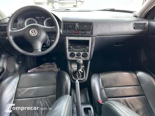 GOLF - 1.6 MI 8V 4P MANUAL
